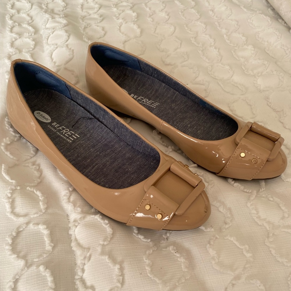 Women’s comfortable flats